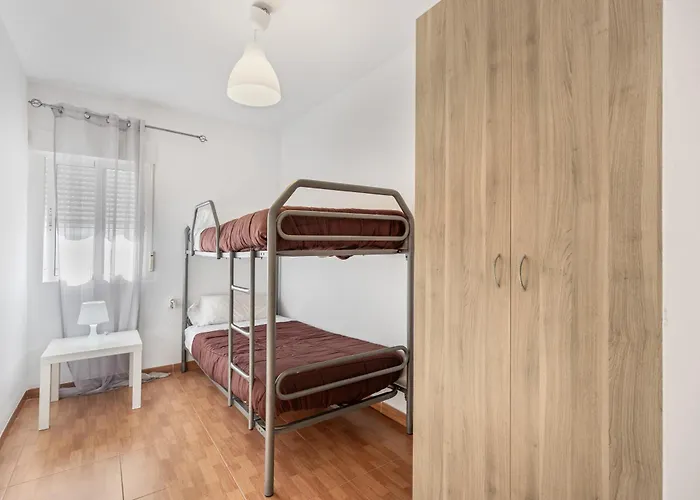 The Bright Beauty Cádiz